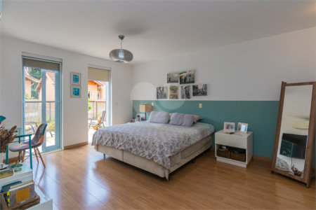 Casa à venda com 4 suítes no condomínio Vila Inglesa, São Paulo - SP