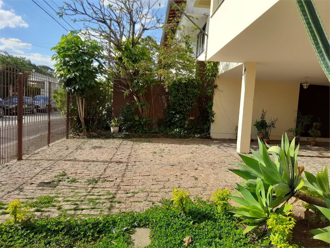 Casa à venda com 4 quartos, sendo 1 suíte, em Parque Continental, São Paulo, SP