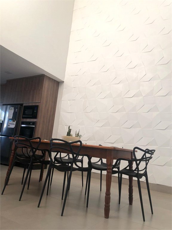 Casa à venda com 3 quartos, sendo 1 suíte,  no condomínio Costa das Areias, Salto - SP