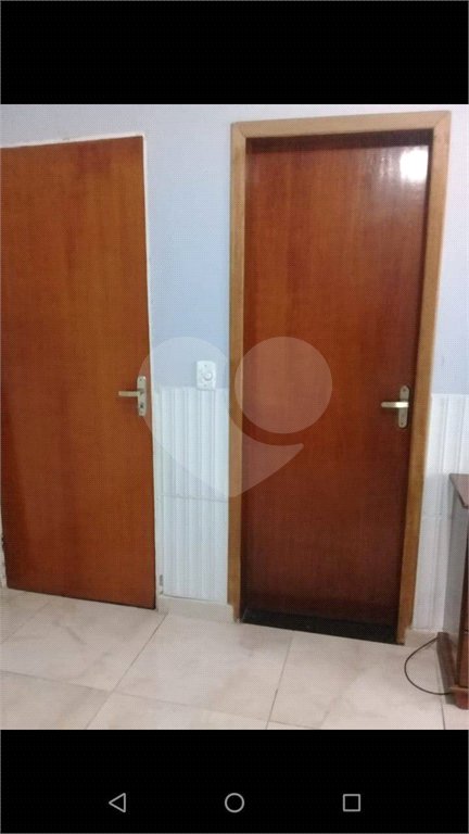 Casa à venda com 4 quartos, sendo 1 suíte, em Parque Santa Rosa, Suzano, SP