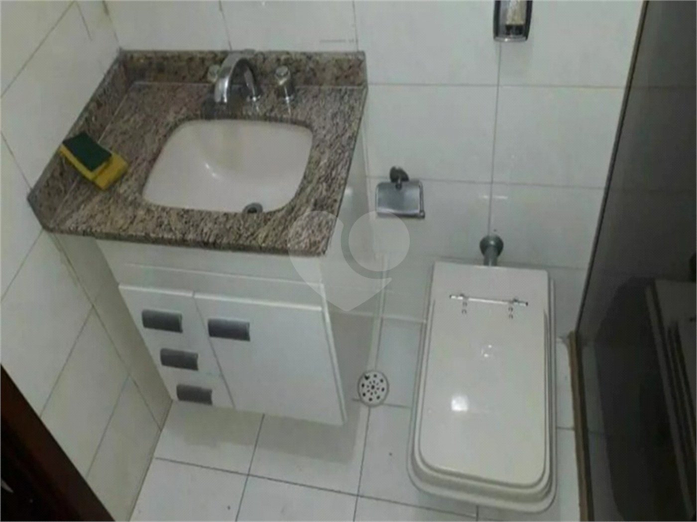 Sobrado à venda com 3 quartos, sendo 1 suíte, em Jardim Bom Clima, Guarulhos, SP
