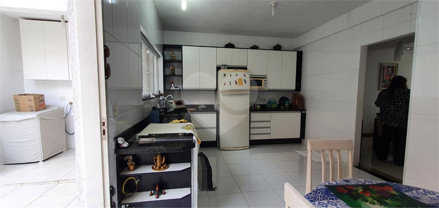 Sobrado à venda com 3 suítes em Vila Gustavo, São Paulo, SP