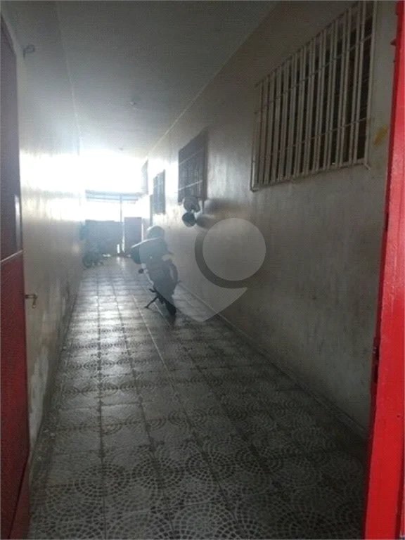 Casa comercial com 420m² , 3 banheiros , 5 vagas de garagem , à venda em São Mateus.