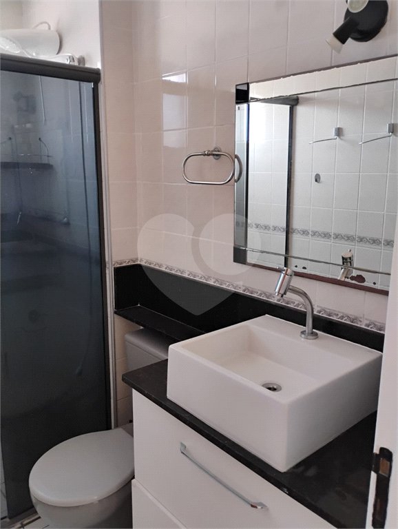 Vende-se apartamento na Vila Mascote
