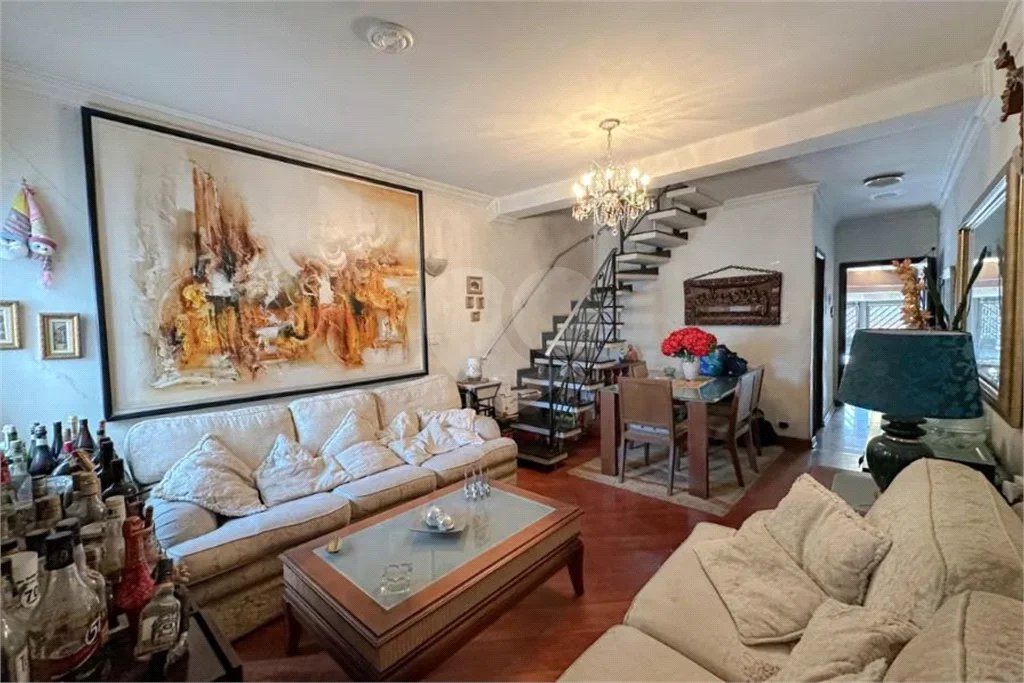 Casa à Venda | 112 m² | 3 dormitórios | 1 vaga no Bom Retiro!