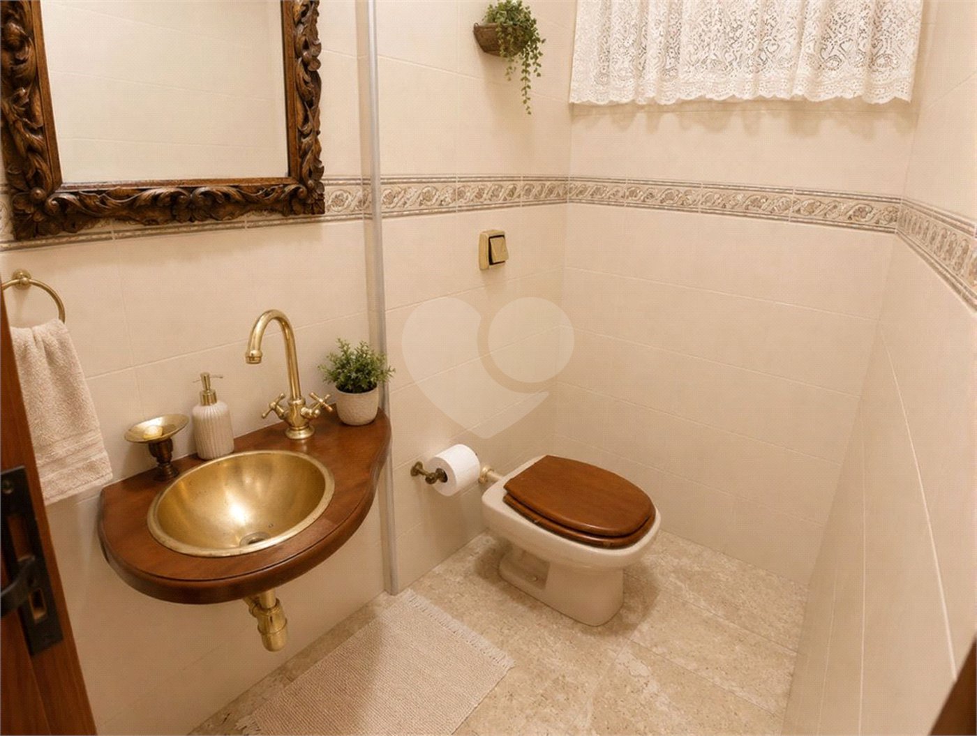 Sobrado à venda com 3 quartos, sendo 1 suíte, em Brooklin, São Paulo, SP