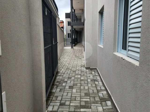 Casa à venda com 2 quartos, sendo 1 suíte,  no condomínio Residencial Sanches, São Paulo - SP