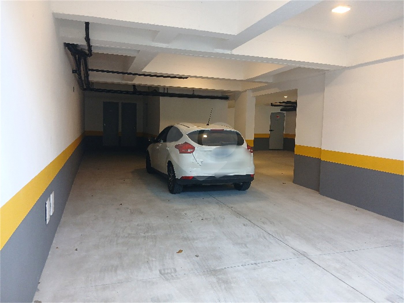 Casa à venda com 2 quartos no condomínio Sintra, São Paulo - SP