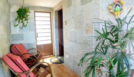 Casa Térrea à venda com 3 quartos, sendo 1 suíte,  em Horto Florestal, São Paulo, SP