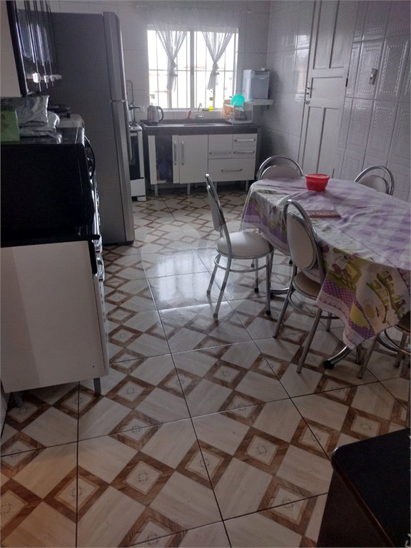 Casa à venda com 3 quartos, sendo 1 suíte, em Taba Marajoara, Suzano, SP