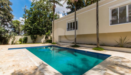 Casa à venda ou para alugar com 4 suítes no condomínio Chácara Flora, São Paulo - SP