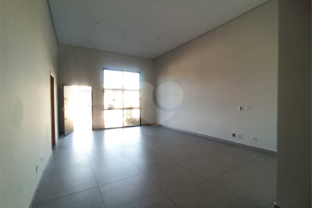 Casa à venda com 3 quartos, sendo 1 suíte, no condomínio Buona Vita, Atibaia - SP