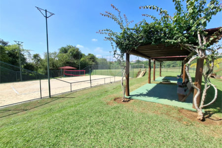 Terreno à venda no condomínio Village Saint Charbel, Araçoiaba da Serra - SP