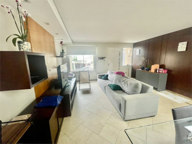 Casa à venda com 4 quartos, sendo 2 suítes,  em Santana, São Paulo, SP