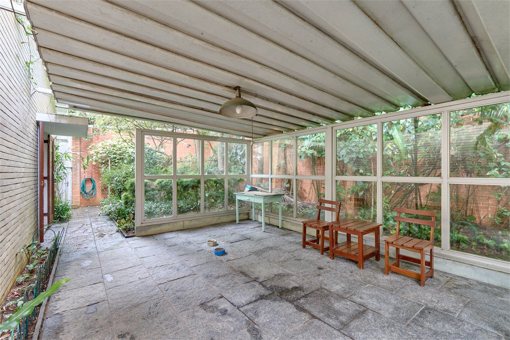 Casa Térrea à venda com 3 quartos, sendo 1 suíte, em Chácara Monte Alegre, São Paulo, SP