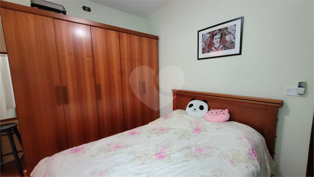 Casa à venda com 4 quartos, sendo 1 suíte, em Parque Maria Domitila, São Paulo, SP