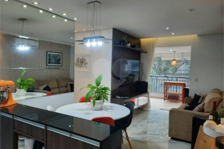 Apartamento à venda com 3 quartos, sendo 1 suíte, em Vila Andrade, São Paulo, SP