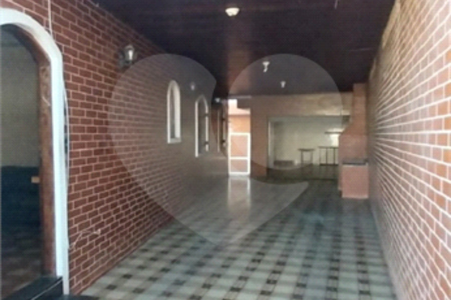 Casa à venda com 3 quartos, sendo 1 suíte, em Vila Scarpelli, Santo André, SP