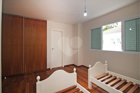 Casa à venda com 3 suítes no condomínio Brooklin Hills, São Paulo - SP