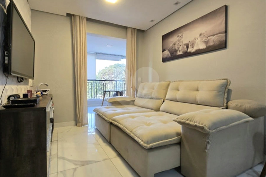 Apartamento à venda com 3 quartos, sendo 1 suíte,  em Vila Guilherme, São Paulo, SP