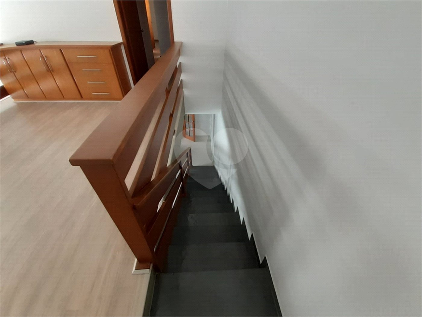 Sobrado à venda com 4 quartos, sendo 2 suítes,  em Tremembé, São Paulo, SP