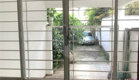 Casa à venda com 3 quartos, sendo 1 suíte,  em Vila Olímpia, São Paulo, SP