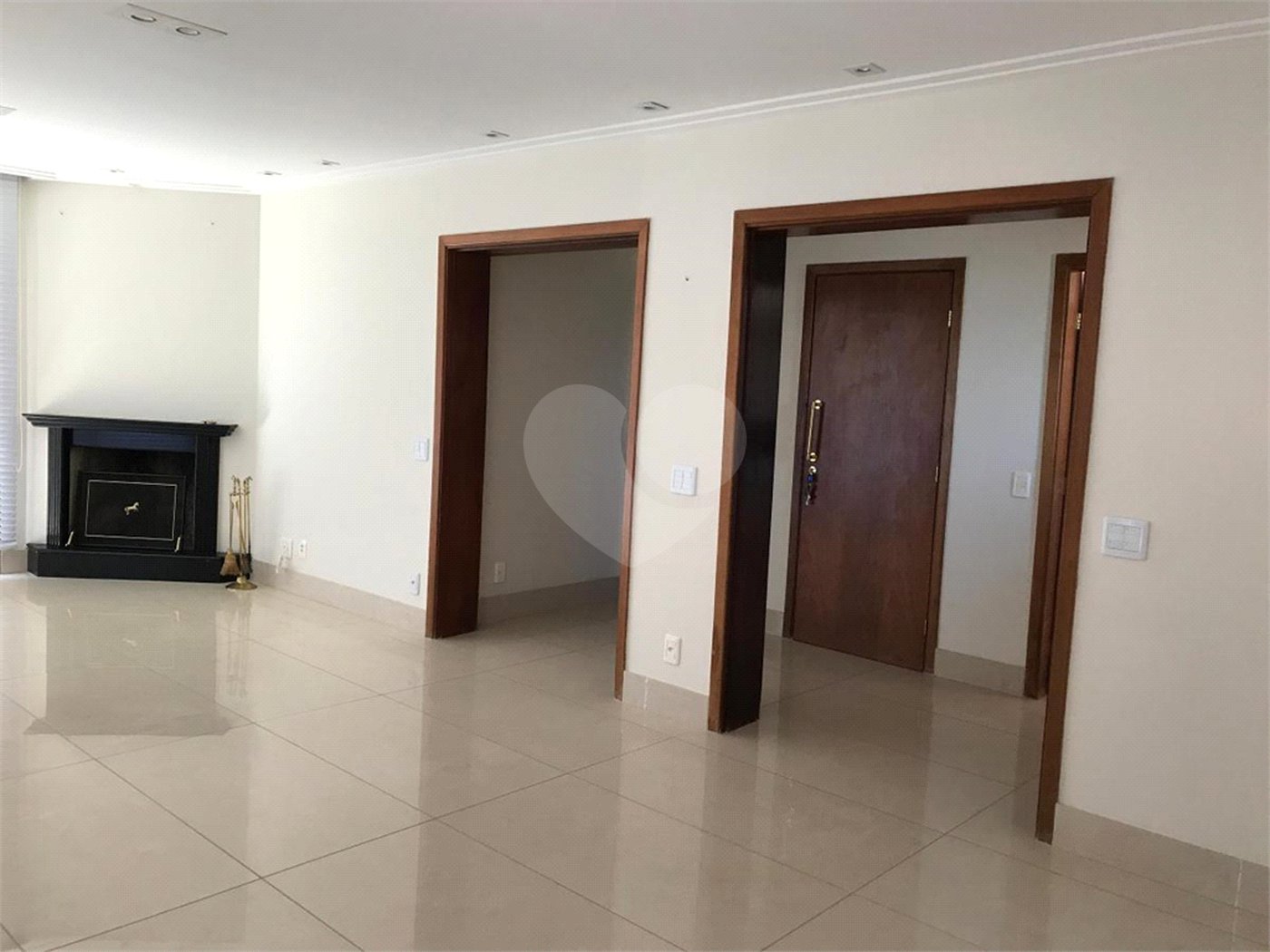 Apartamento à venda com 3 quartos, sendo 1 suíte, em Vila Andrade, São Paulo, SP