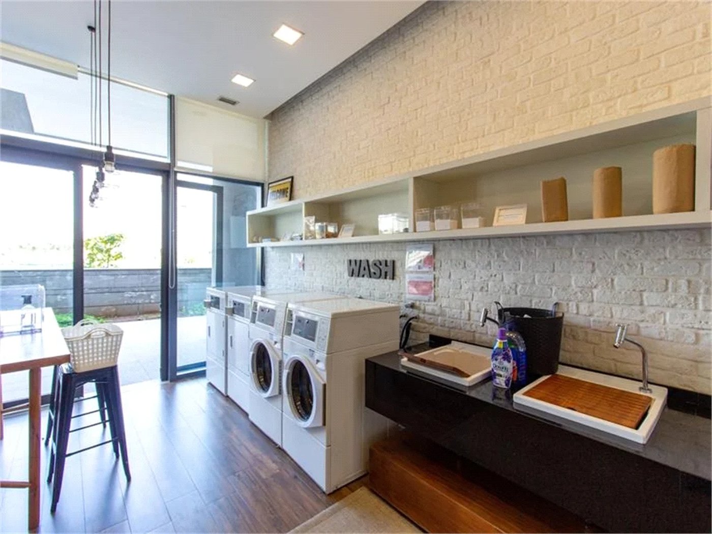 Apartamento à venda ou para alugar com 2 quartos, sendo 1 suíte,  em Água Branca, São Paulo, SP