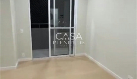 Apartamento à venda ou para alugar com 3 quartos, sendo 1 suíte,  em Jardim Santa Rosália, Sorocaba, SP