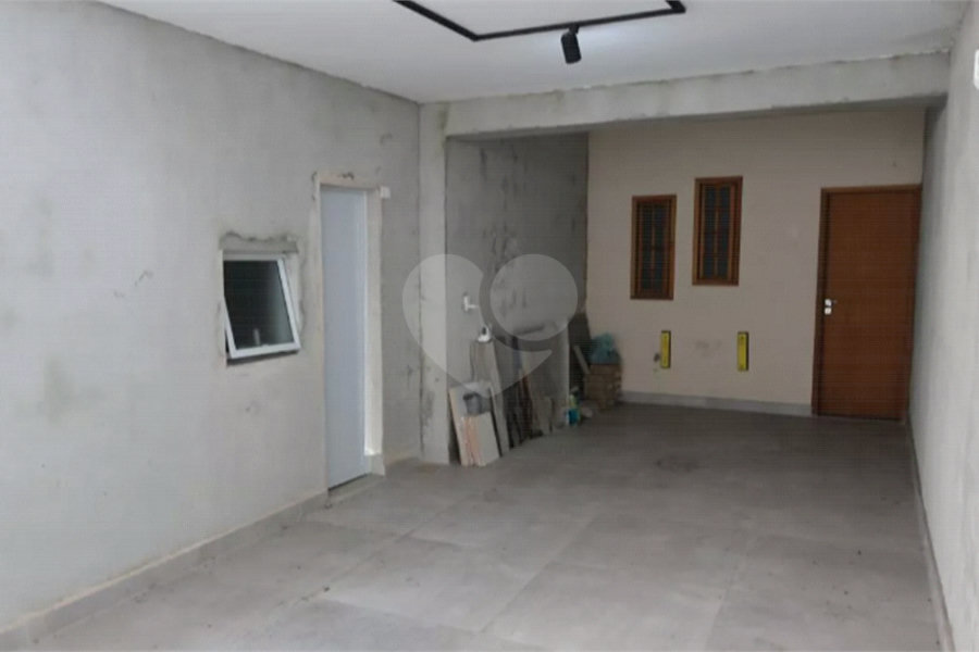 Casa à venda com 3 quartos, sendo 2 suítes, em Santana, São Paulo, SP