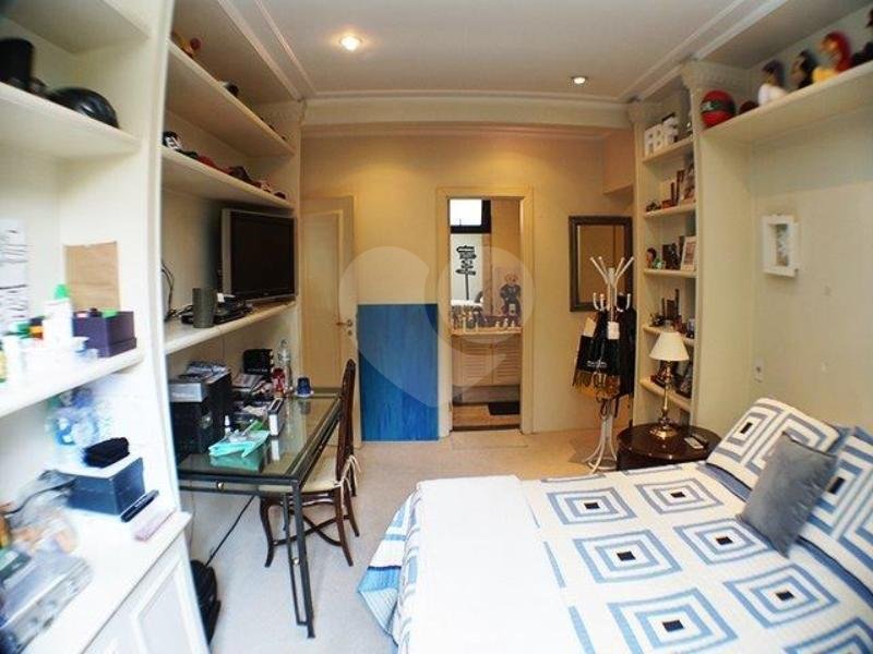 Apartamento à venda ou para alugar com 4 suítes em Moema, São Paulo, SP