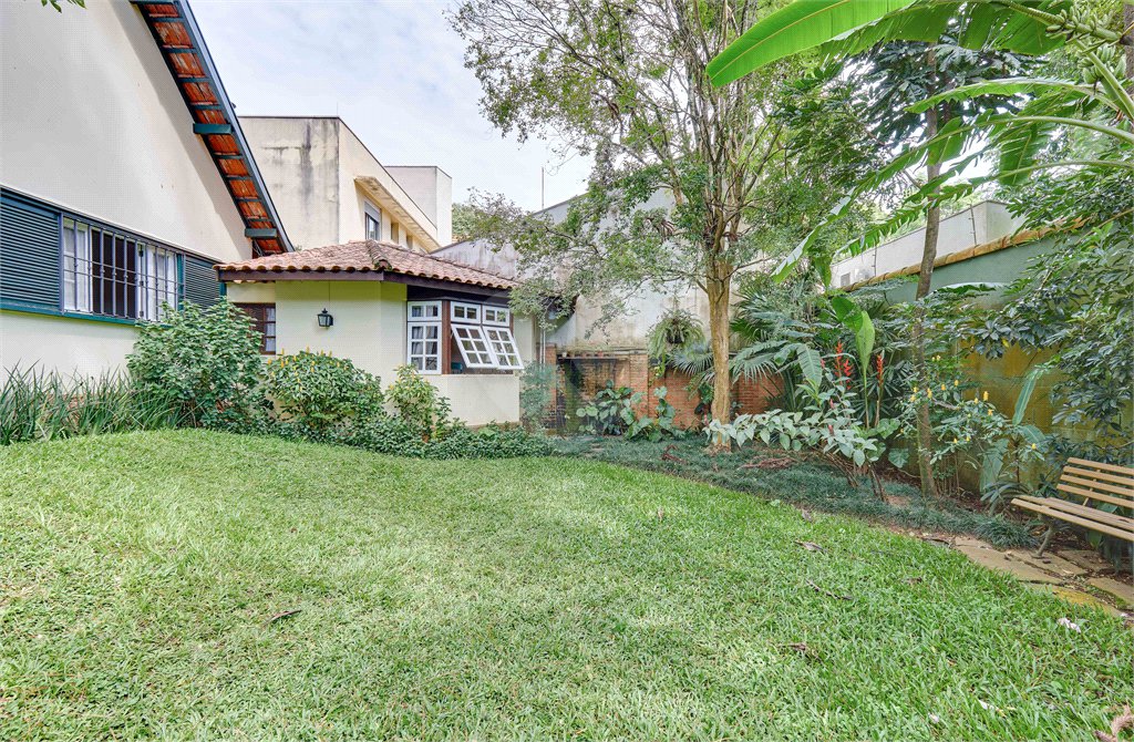 Casa Térrea à venda com 3 quartos em Alto da Boa Vista, São Paulo, SP