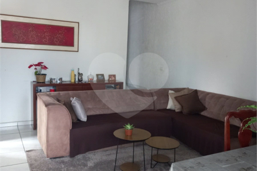 Casa Térrea à venda com 3 quartos, sendo 1 suíte, em Parada Inglesa, São Paulo, SP