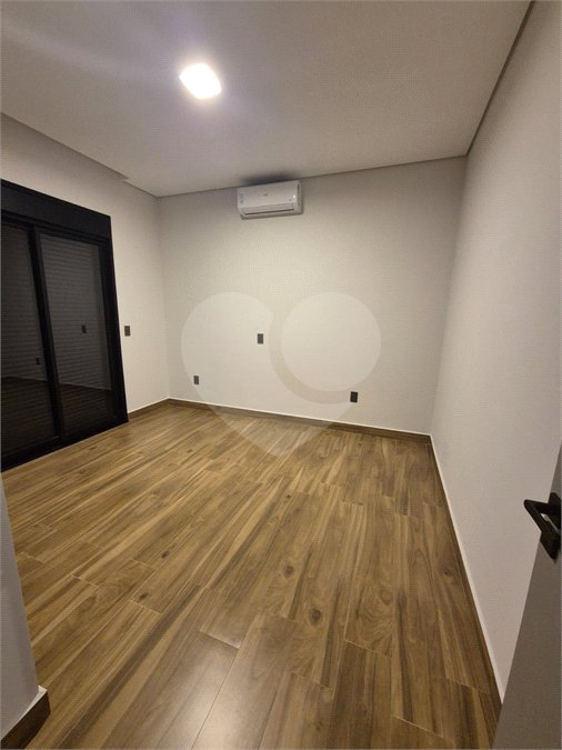 Casa à venda com 4 suítes no condomínio Residencial Dona Maria Candida, Indaiatuba - SP