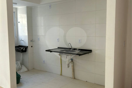 Apartamento à venda com 2 quartos em Jardim do Triunfo, Guarulhos, SP