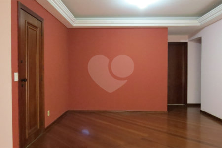 Apartamento à venda com 4 quartos, sendo 2 suítes,  em Cambuí, Campinas, SP
