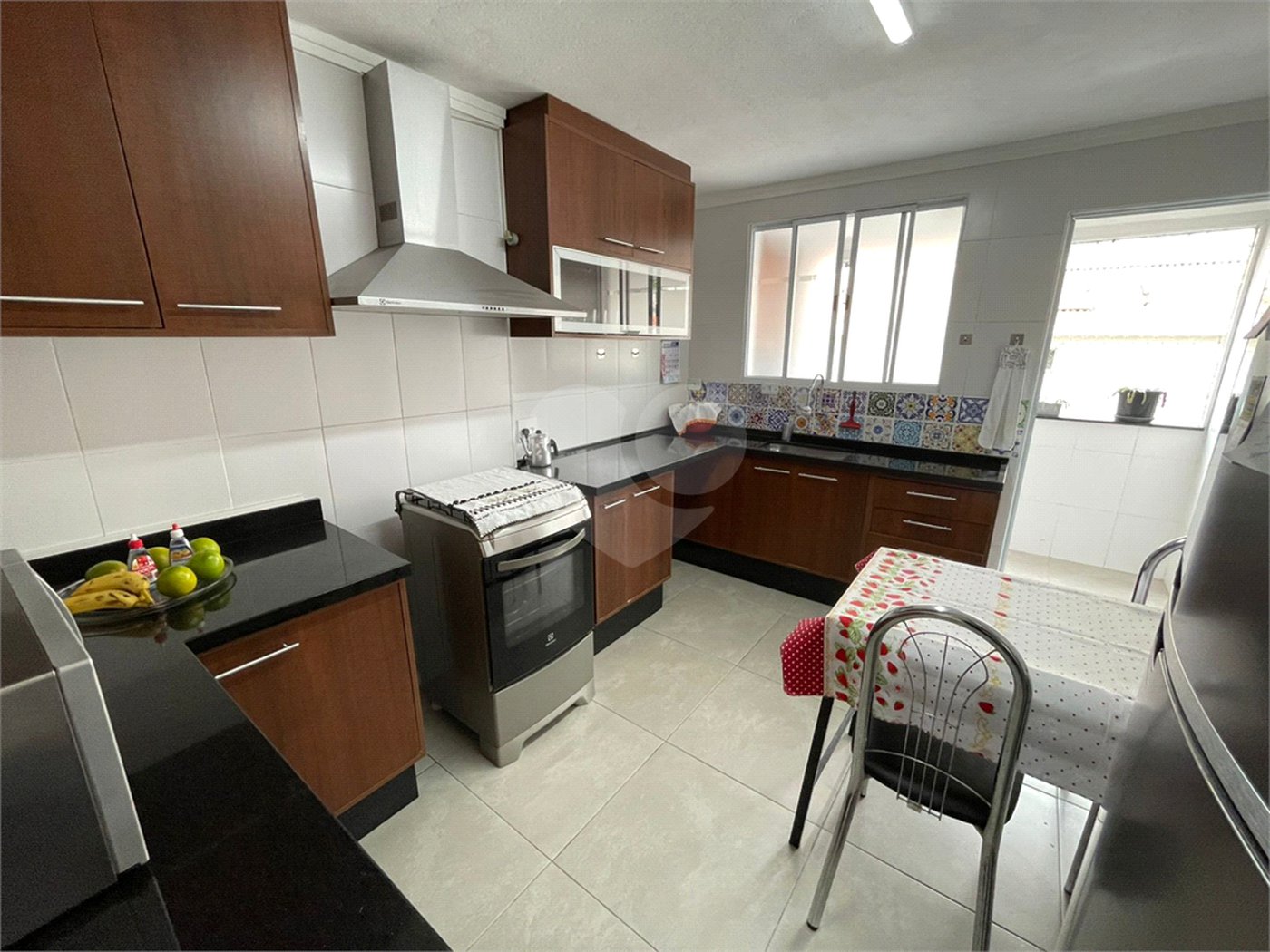 Apartamento na Água Fria – 2 Dormitórios, Cozinha Planejada e Excelente Localização
