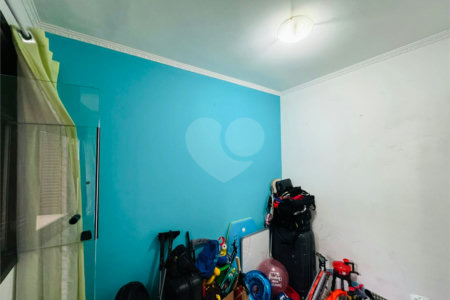 Casa à venda com 4 quartos, sendo 2 suítes, em Parque Santo Antônio, Guarulhos, SP