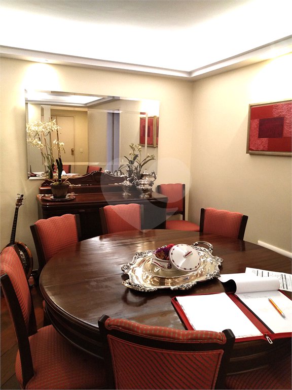 Apartamento à venda com 3 quartos, sendo 1 suíte, em Jardim Paulista, São Paulo, SP