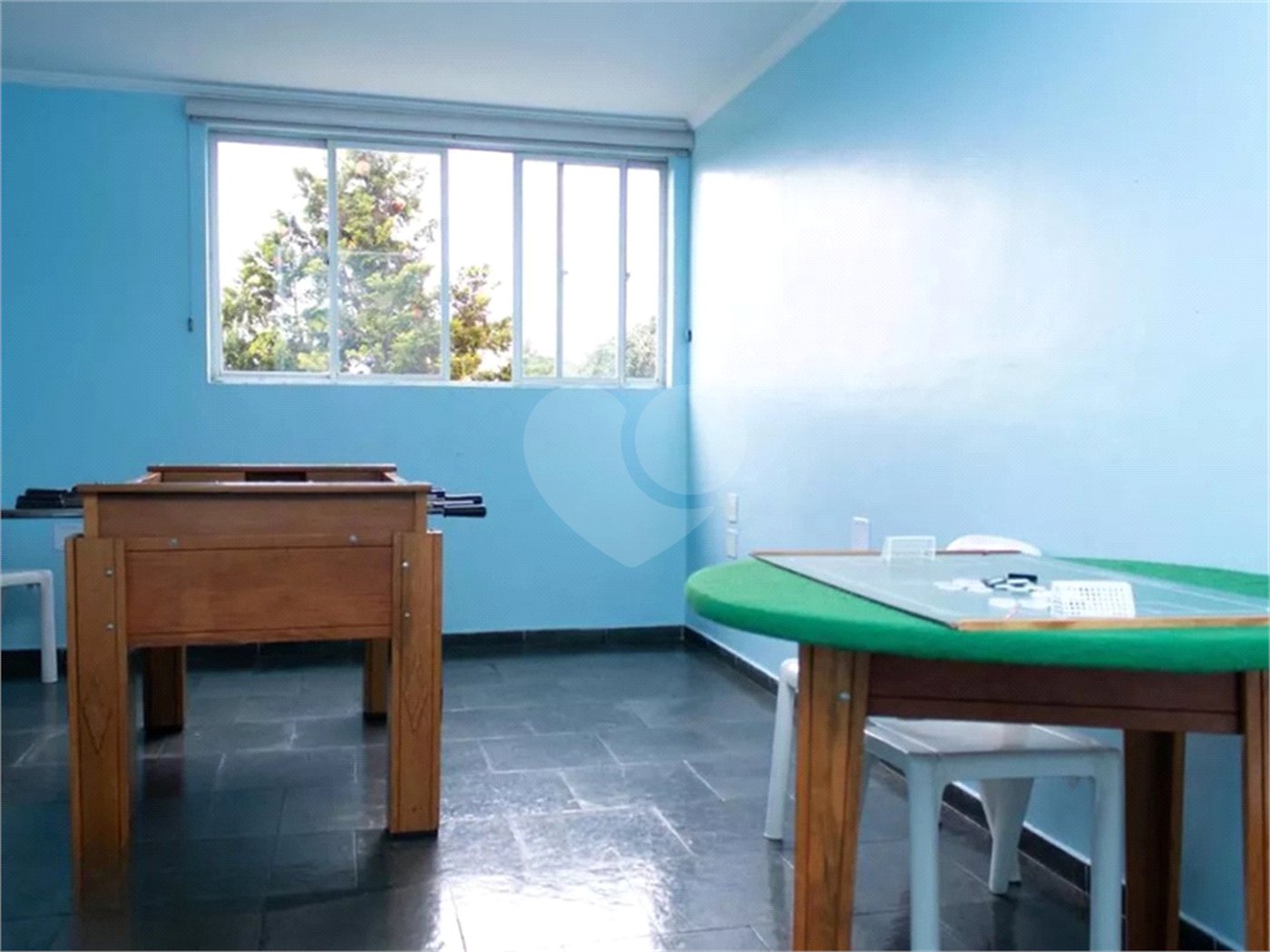 Apartamento à venda com 2 quartos em Parque Maria Domitila, São Paulo, SP