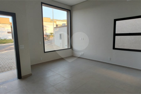 Casa à venda com 3 suítes no condomínio Reserva Ybyra, Atibaia - SP