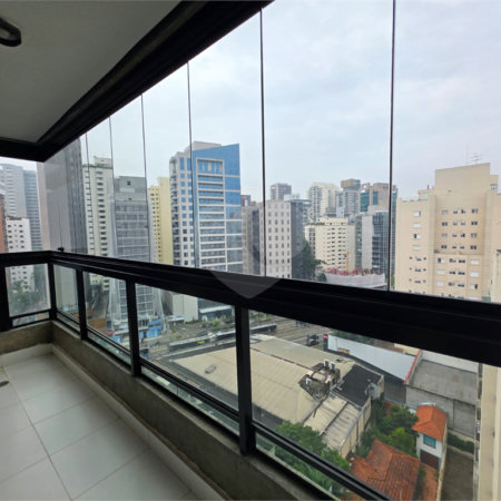 Apartamento à venda com 2 quartos, sendo 1 suíte, em Vila Olímpia, São Paulo, SP