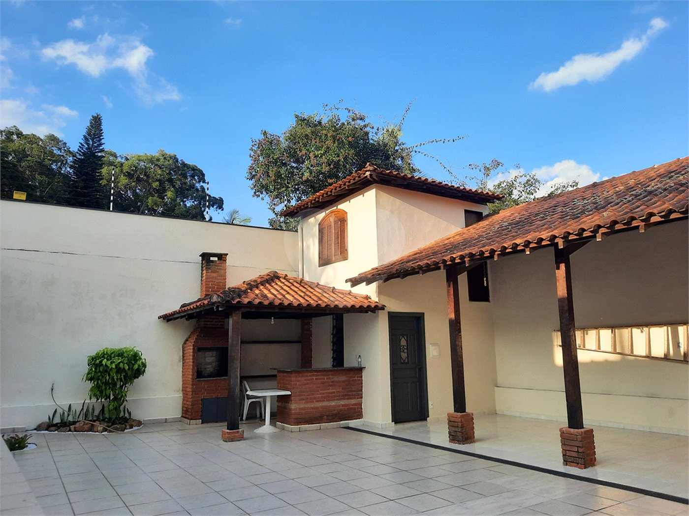 Casa Térrea à venda com 3 quartos, sendo 1 suíte, em Jardim Marajoara, São Paulo, SP