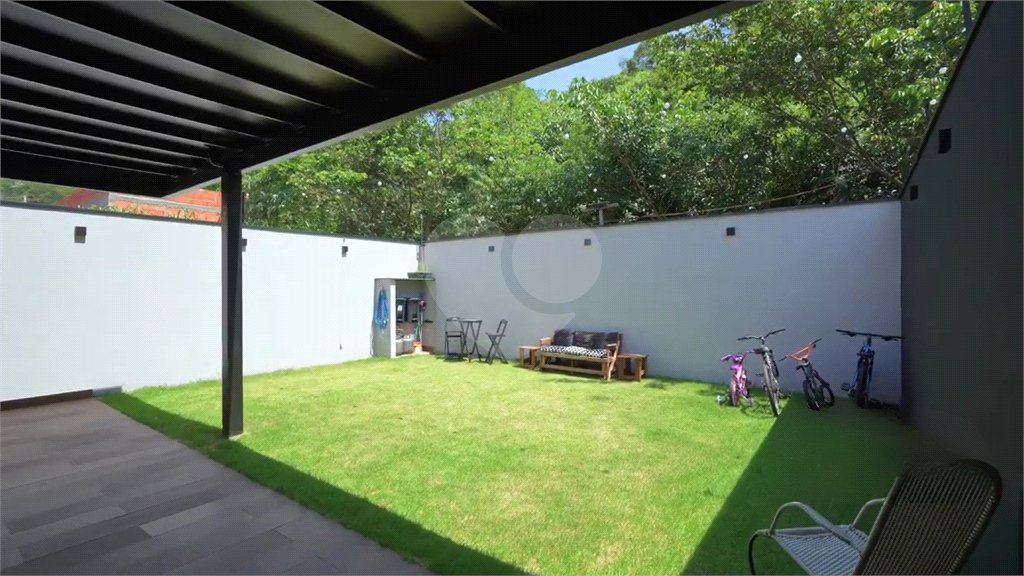 Casa à venda com 3 suítes em Pinheirinho, Vinhedo, SP