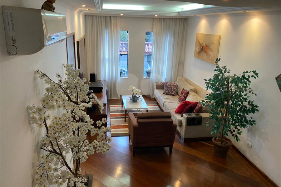Sobrado à venda com 3 quartos, sendo 1 suíte, em Vila Nova Mazzei, São Paulo, SP