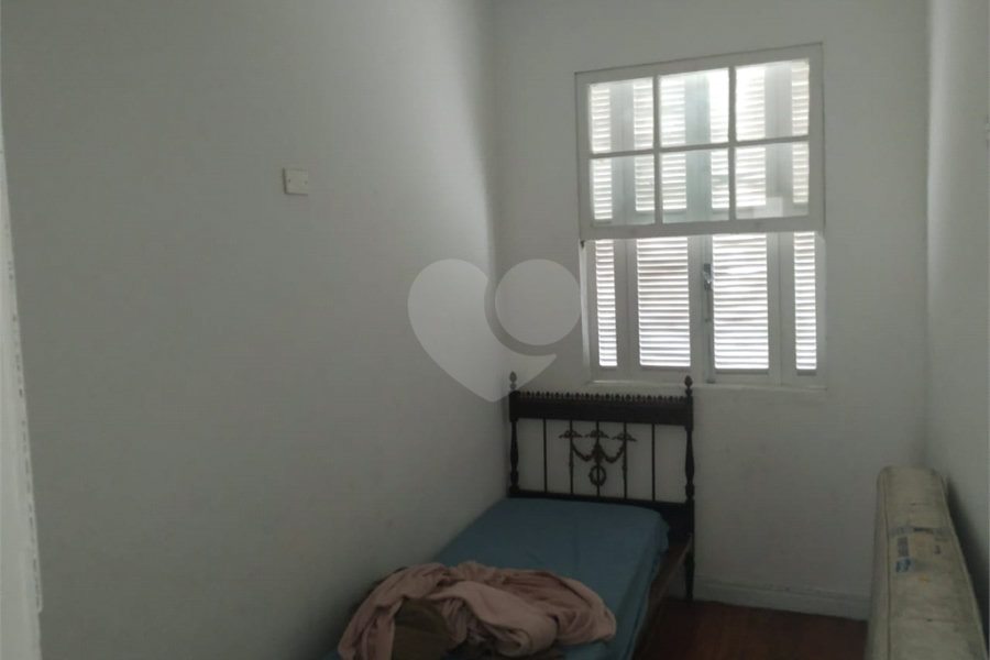 Casa à venda com 7 quartos, sendo 1 suíte, em Santana, São Paulo, SP