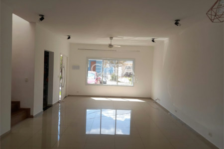 Casa em condomínio à venda com 3 quartos, sendo 1 suíte, em Horto Florestal, Sorocaba, SP