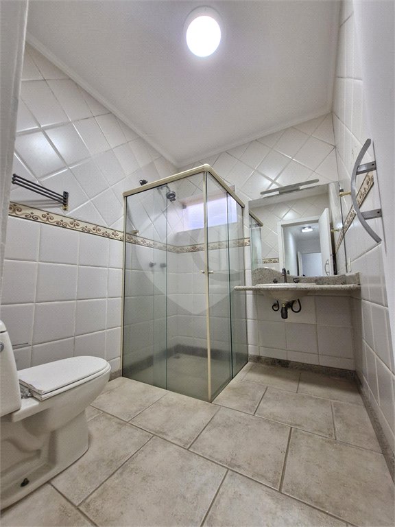 Casa à venda ou para alugar com 5 quartos, sendo 4 suítes,  em Santa Rosa, Vinhedo, SP