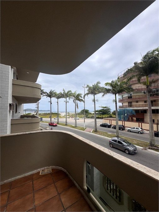 Apartamento à venda com 3 quartos, sendo 1 suíte,  em Vila Nova, Cabo Frio, RJ