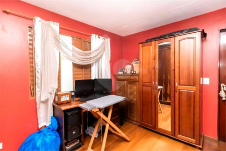 Sobrado à venda com 3 quartos, sendo 1 suíte, em Tremembé, São Paulo, SP